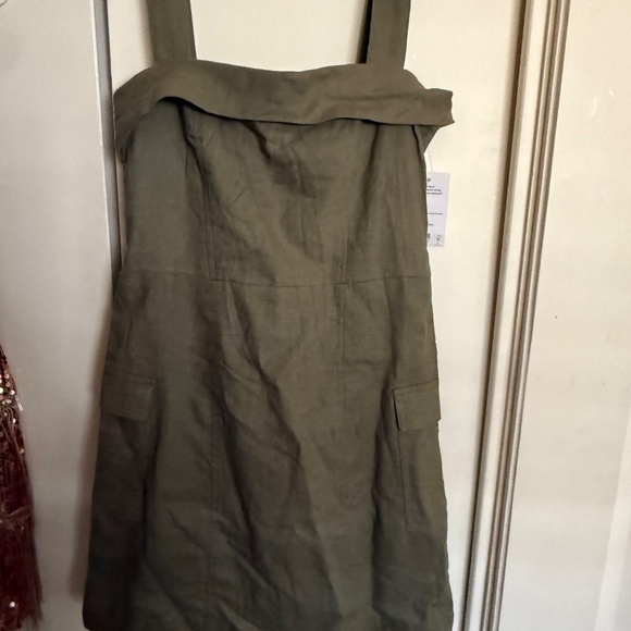 Cargo linen mini dress - Picture 2 of 6